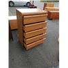 Image 2 : 5 DRAWER OAK CHEST OF DRAWERS