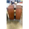 Image 1 : PAIR OF RECTILINEAR FLOOR SPEAKER 30538