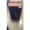 Image 2 : PAIR OF RECTILINEAR FLOOR SPEAKER 30538
