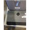 Image 2 : NEW PKG 15/16 INCH DIGITAL PORTFOLIO AND HERSCHEL HERITAGE 15.6 INCH LAPTOP SLEEVE