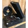 Image 3 : PORTABLE 78RPM VICTROLA RECORD PLAYER - THE GRAMAPHONE COMPANY LTD