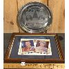 Image 1 : LOT OF 2 - SILVER JUBILEE COMMEMORATIVE PLATE AND FRAMED T. EATON PRINT
