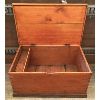 Image 2 : LARGE WOODEN BLANKET BOX - 17.5 x 23 x 27in