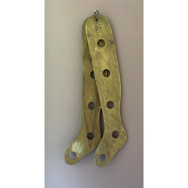 ANTIQUE SOCK STRETCHERS - SIZE 5 1/2