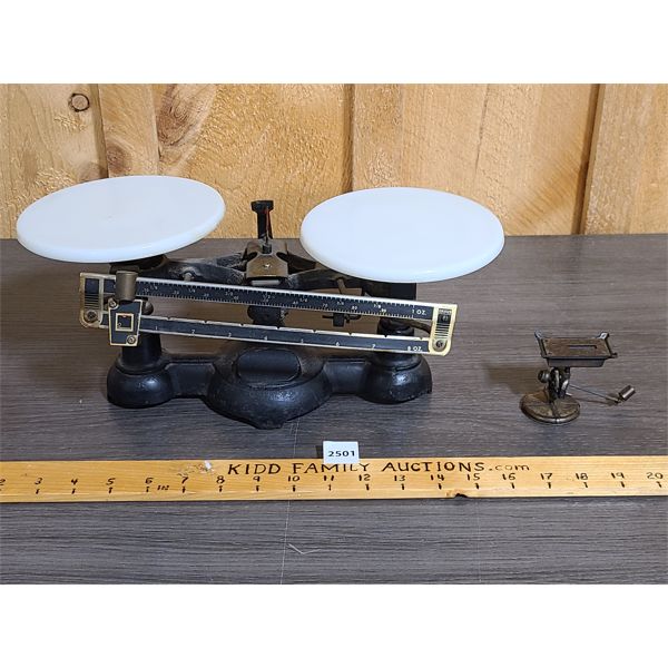 LOT OF 2 - CAST IRON BALANCE SCALE AND SCALE SHAPED PENCIL SHARPENER 