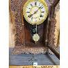 Image 2 : GINGERBREAD MANTLE CLOCK W/ KEY - 22in TALL