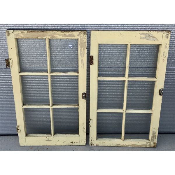 LOT OF 2 ANTIQUE 6 PANE WINDOWS - 20.5 x 36.5 in