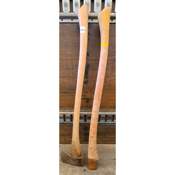 LOT OF 2 - AXE AND AXE HANDLE - 36 in