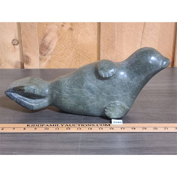 HAND CARVED ESKIMO SEALION - 7 in 