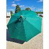 Image 2 : LARGE GREEN PATIO UMBRELLA - 92in DIA