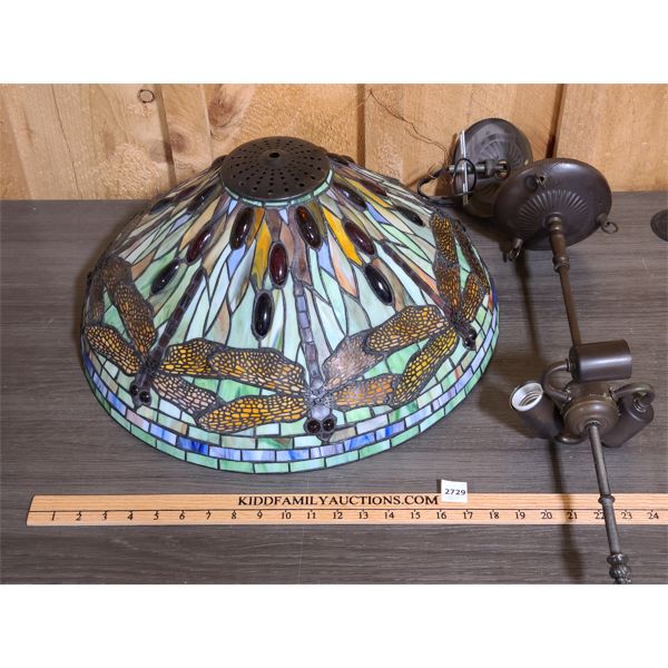 HANGING LAMP W. LEADED STAINED GLASS SHADE