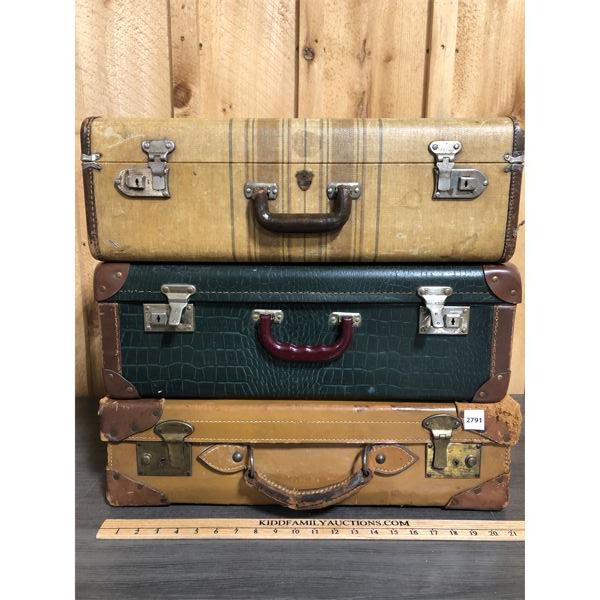 LOT OF 3 - VINTAGE SUITCASES
