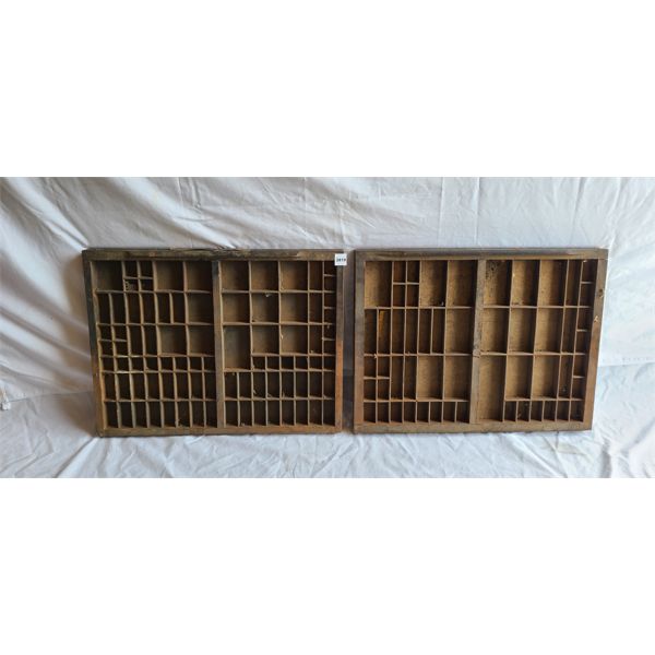 LOT OF 2 - PRINTERS TRAYS - 16.5 x 21.5in