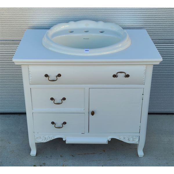 PAINTED WHITE WOOD BATHROOM VANITY - 21 x 29 x 33in 