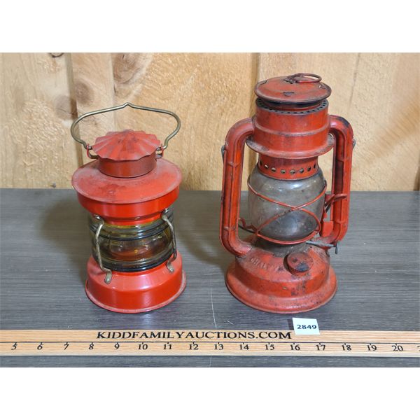 LOT OF 2 ANTIQUE RAILWAY LANTERNS - 10 in 