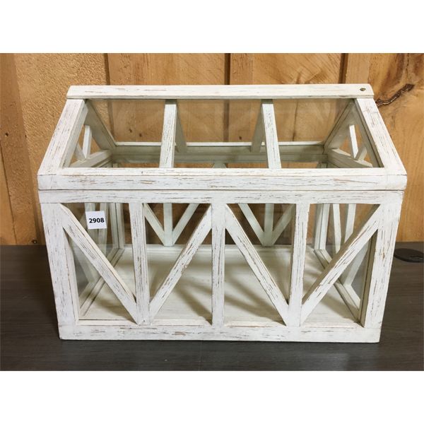 FARMHOUSE STYLE TERRARIUM - GLASS PANES & HINGED LID