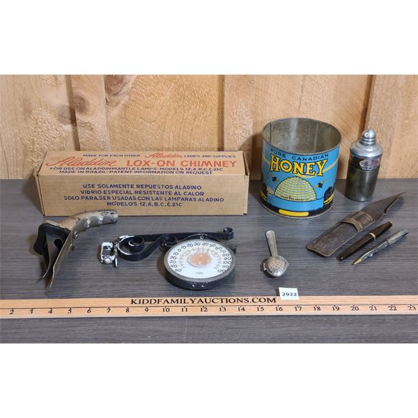 JOB LOT - MISC VINTAGE COLLECTIBLES - SEE ALL PICS