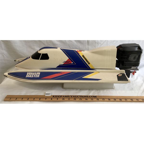 KYOSHO WAVE MASTER RC RACING BOAT - 27in LONG