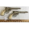 Image 3 : PAIR OF VINTAGE GENE AUTRY CAP GUNS IN HOLSTER W/ SPURS