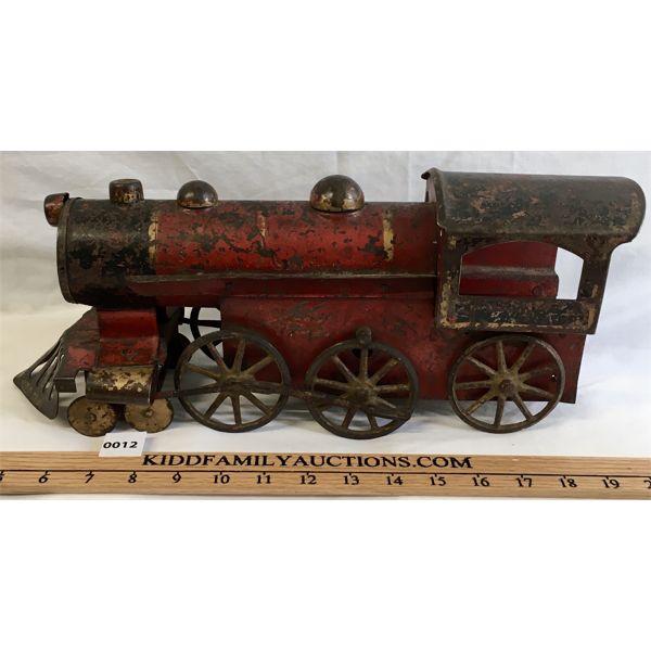 LARGE ANTIQUE TIN LOCOMOTIVE - PATENT DATE APR 27, 1909