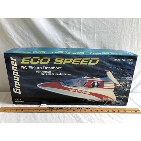 VINTAGE RC ELECTRIC BOAT - AS NEW