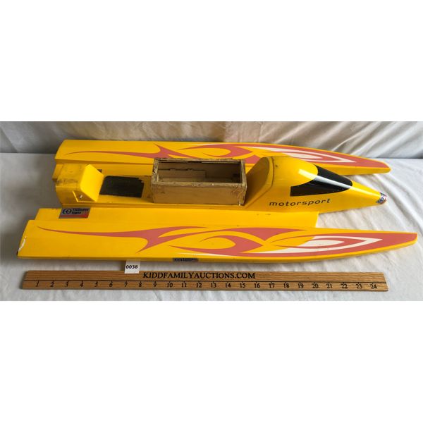 GP MARINE TOP SPEED RC FIBERGLASS BOAT HULL - 5.5 x 11.5 x 28in