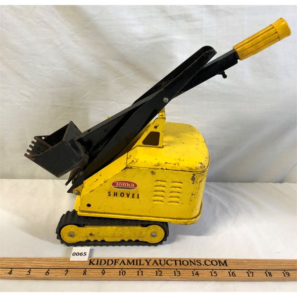 VINTAGE TONKA SHOVEL - TIN - ORIGINAL