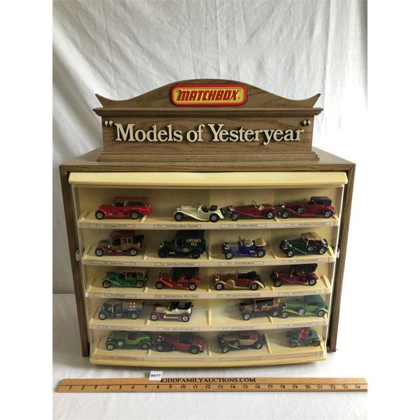 MATCHBOX DISPLAY CASE W/ 20 X VEHICLES