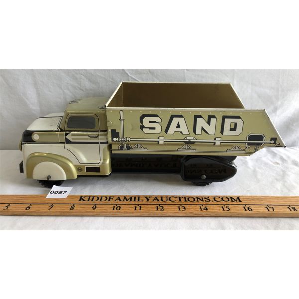 MARX TIN GRAVEL TRUCK - 14 INCHES
