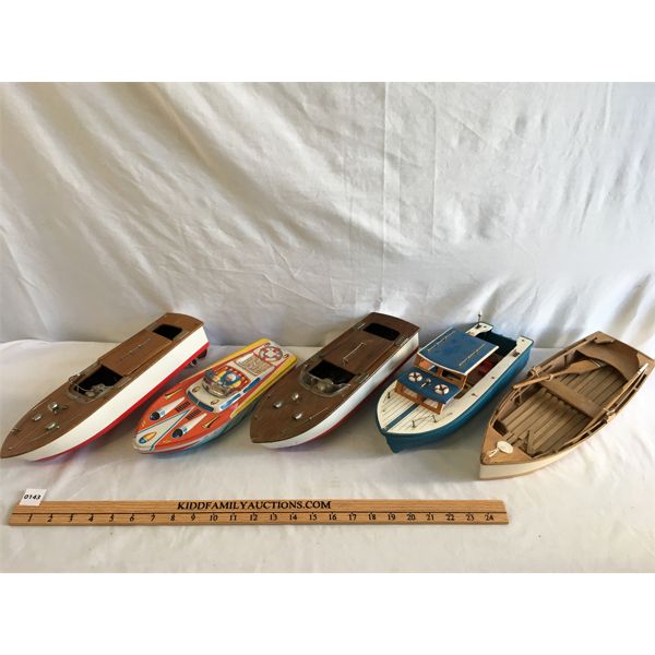 LOT OF 5 - WOODEN & TIN BOATS