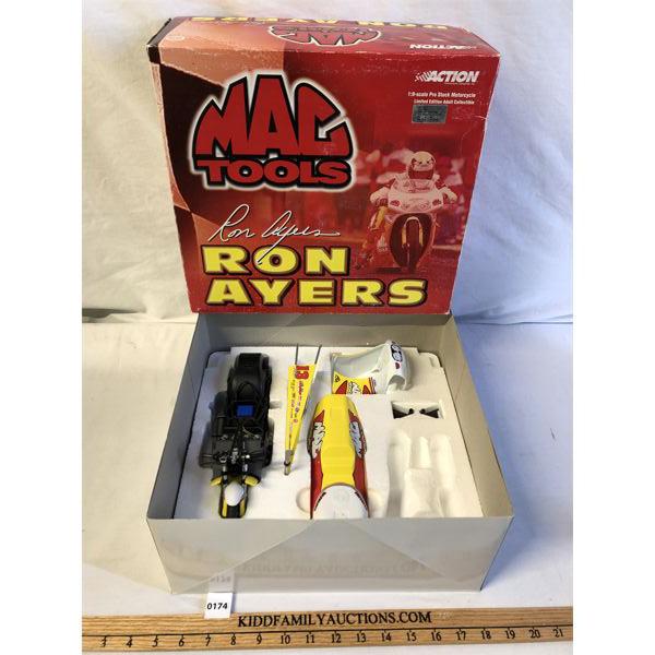 MAC TOOLS RON AYERS 1:9 SCALE ACTION DIECAST MOTORCYCLE
