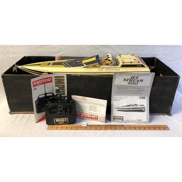 JETSTREAM 800 RC BOAT - 31in LONG