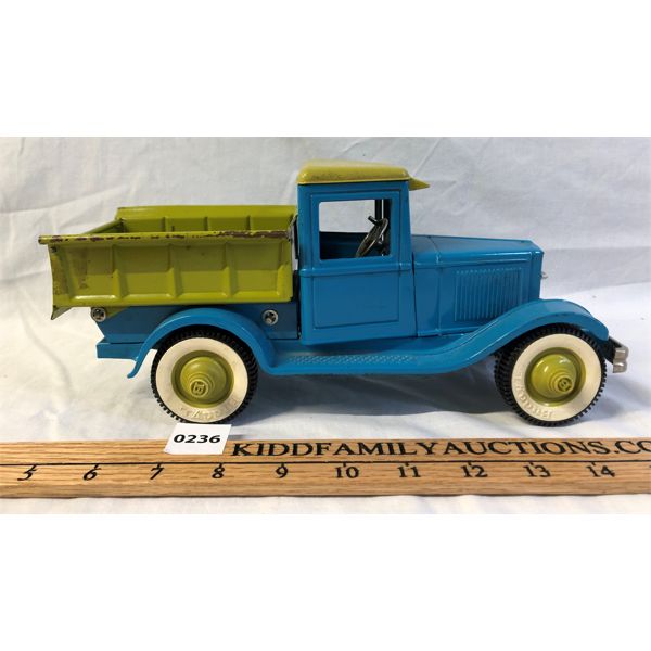 BUDDY L PRESSED STEEL DUMP TRUCK