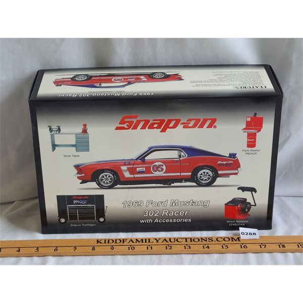 SNAP-ON 1969 FORD MUSTANG 302 RACER W/ ACCESSORIES - NEW