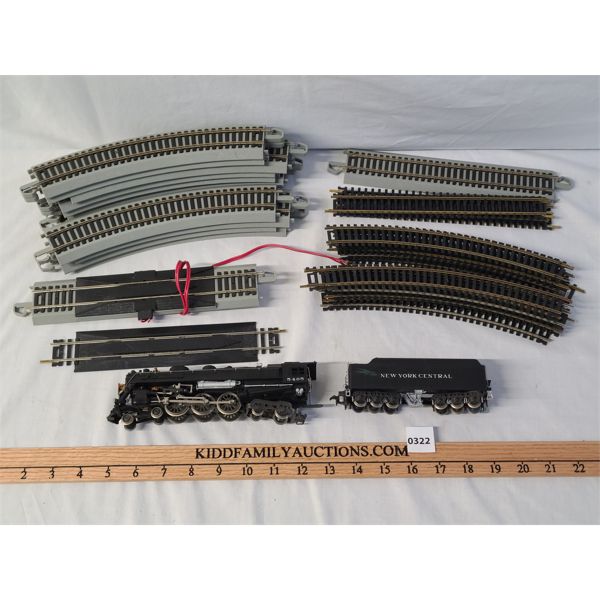JOB LOT - QTY HO TRAIN TRACK W/ TRAIN ENGINE AND COAL CAR