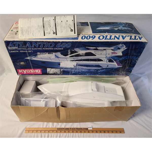 KYOSHO ATLANTIO 600 RC POWER CRUISER - 25in