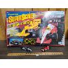 Image 1 : IRWIN SCALEXTRIC 1:32 SUPER SCALE GRAND PRIX SLOT CAR TRACK W/ 2 SLOT CARS