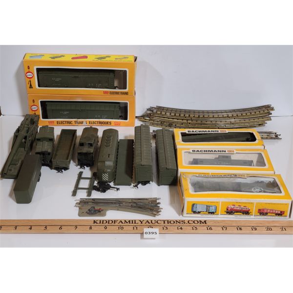 VINTAGE BACHMAN HO GAUGE MILITARY TRAIN SET W/ TRACK