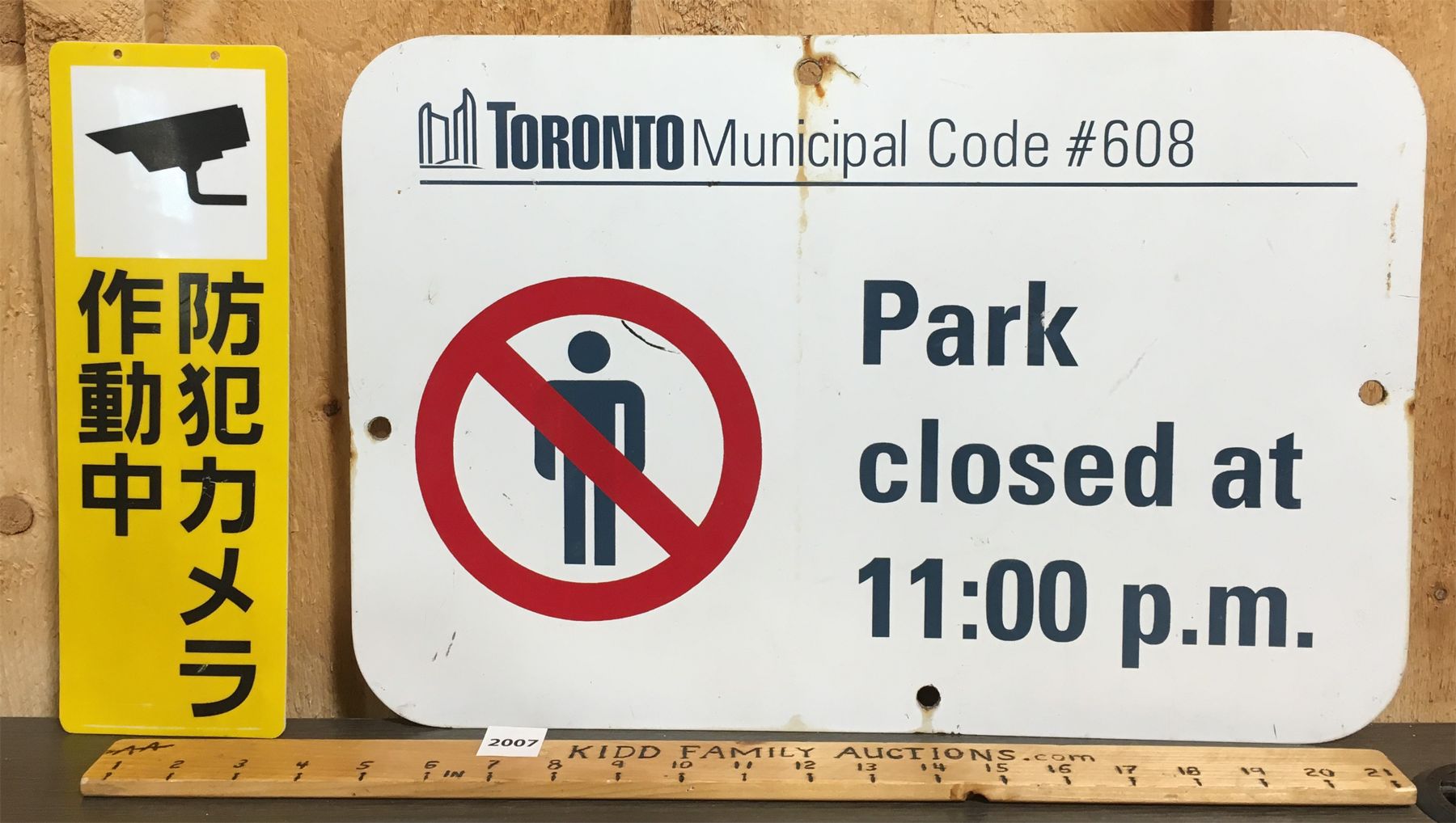 Foregin Signs LOT OF 2 - PARK CLOSED AND FOREIGN SIGN - Kidd Family Auctions