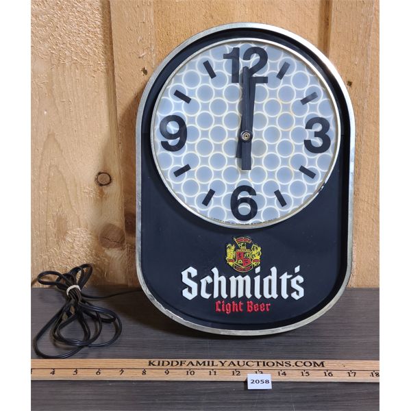 SCHMIDT'S BEER PLASTIC LIGHT UP CLOCK - 4 x 10 x 14in