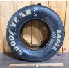 Image 3 : RICHARD PETTY AUTOGRAPHED RACING TIRE - 27in DIA
