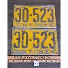 Image 1 : LOT OF 2 - 1924 ONTARIO LICENSE PLATE SET 