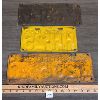 Image 2 : LOT OF 3 - 1933 & 1935 ONTARIO LICENSE PLATES 
