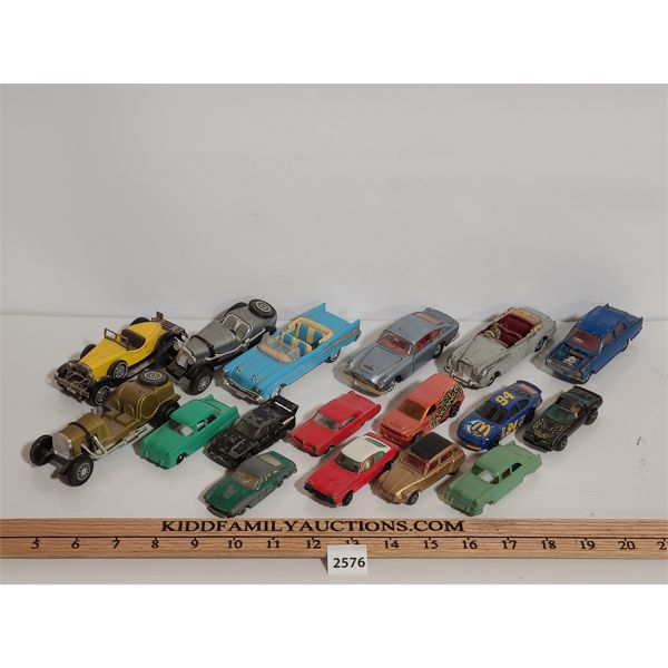 LOT OF 17 - MISC DIECAST VEHICLES - INCL MATCHBOX, HOT WHEELS, TOOTSIETOY, DINKY