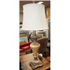 Image 1 : VINTAGE STYLE TABLE LAMP APPROX 26" TALL