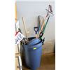 Image 1 : GARBAGE PAIL WITH ASSORTED YARD TOOLS