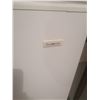 Image 2 : Beaumark Chest Freezer (Model No. MFC09M6BW4)