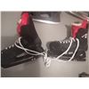 Image 4 : Three Pairs of Mens' Hockey Skates