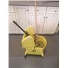 Image 1 : Busy Bee Industrial Mop and Bucket