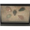 Image 2 : Framed group of 5 Native artifacts - arrow heads